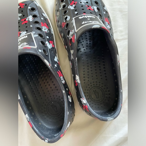 Disney native Minnie Mouse shoes - Picture 2 of 6